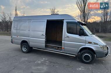 Грузовой фургон Mercedes-Benz Sprinter 2004 в 
