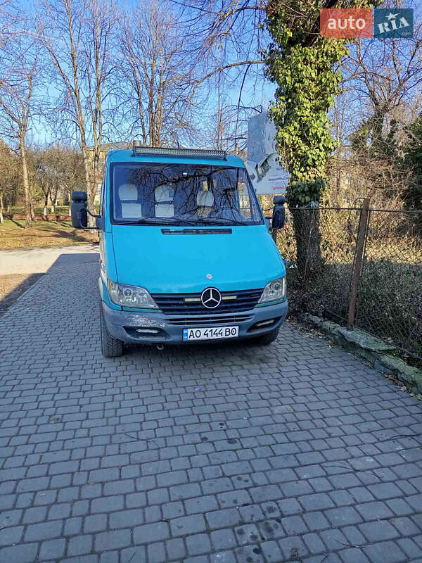 Микроавтобус Mercedes-Benz Sprinter 2002 в 