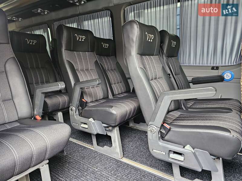 Туристичний / Міжміський автобус Mercedes-Benz Sprinter 2013 в Березному
