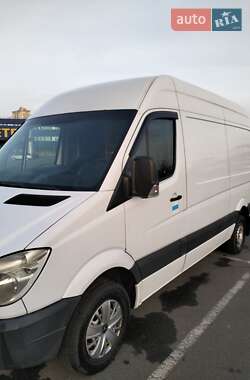 Грузовой фургон Mercedes-Benz Sprinter 2009 в 