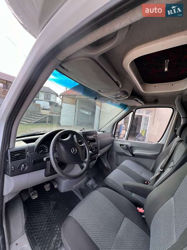 Тентованый Mercedes-Benz Sprinter 2011 в Косове