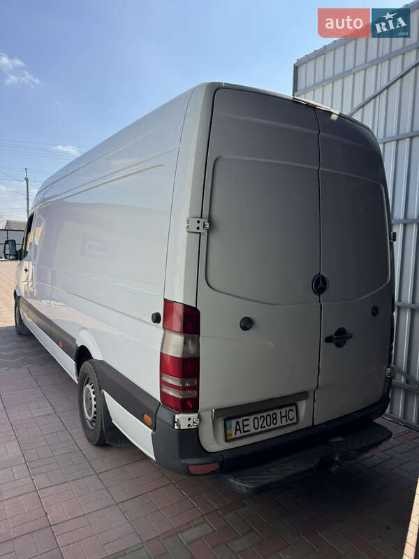 Грузовой фургон Mercedes-Benz Sprinter 2009 в Каменском