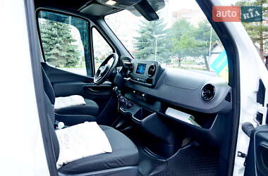 Грузопассажирский фургон Mercedes-Benz Sprinter 2020 в 