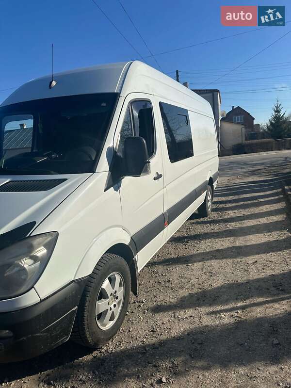 Мікроавтобус Mercedes-Benz Sprinter 2011 в Рогатині
