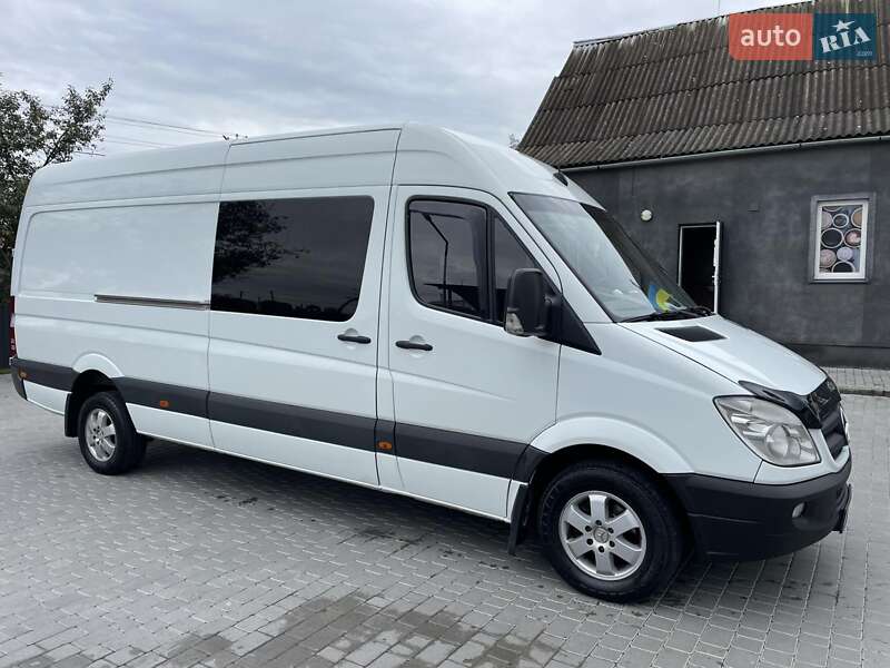 Мікроавтобус Mercedes-Benz Sprinter 2011 в Рогатині