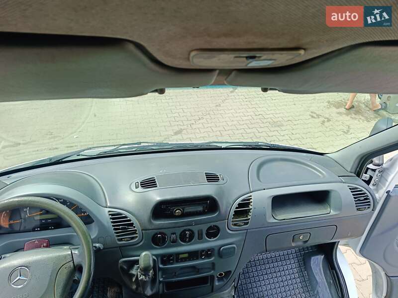 Грузовой фургон Mercedes-Benz Sprinter 2006 в Иршаве фото 6 Грузовой фургон Mercedes-Benz Sprinter 2006 в Иршаве