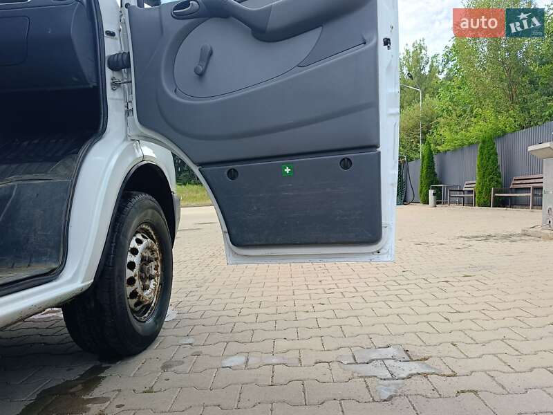 Грузовой фургон Mercedes-Benz Sprinter 2006 в Иршаве фото 14 Грузовой фургон Mercedes-Benz Sprinter 2006 в Иршаве