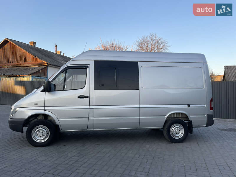 Вантажопасажирський фургон Mercedes-Benz Sprinter 2005 в Рівному