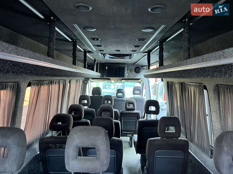 Туристический / Междугородний автобус Mercedes-Benz Sprinter 2014 в Черновцах