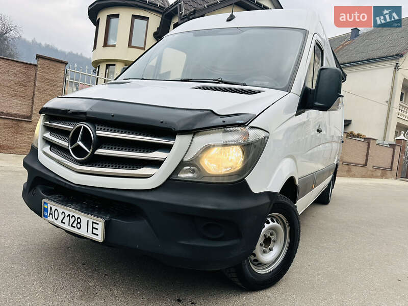 Грузовой фургон Mercedes-Benz Sprinter 2017 в Тячеве