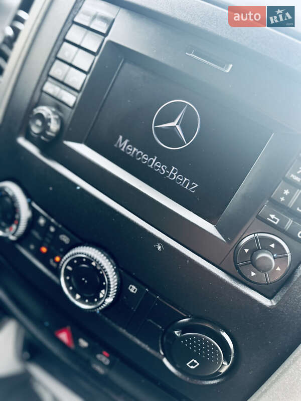Грузовой фургон Mercedes-Benz Sprinter 2017 в Тячеве