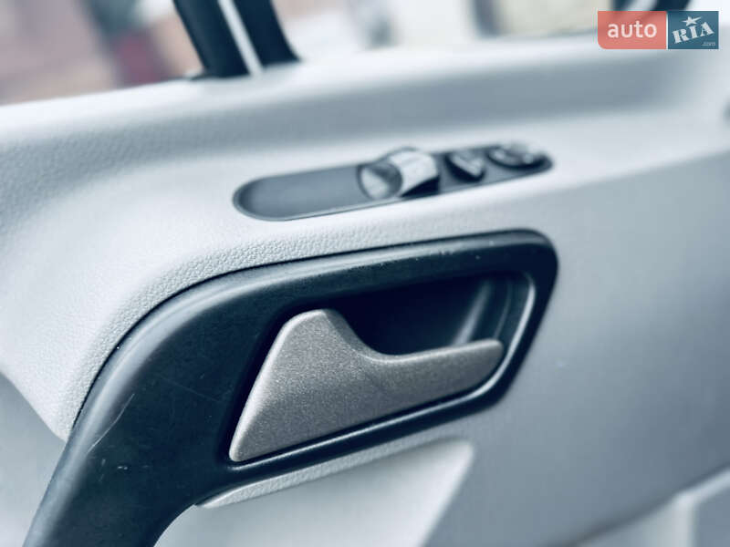 Грузовой фургон Mercedes-Benz Sprinter 2017 в Тячеве