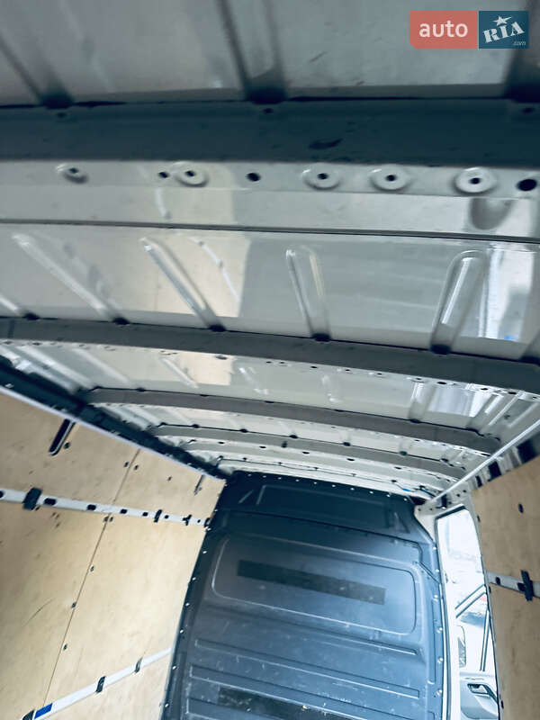 Грузовой фургон Mercedes-Benz Sprinter 2017 в Тячеве