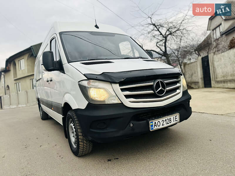 Грузовой фургон Mercedes-Benz Sprinter 2017 в Тячеве