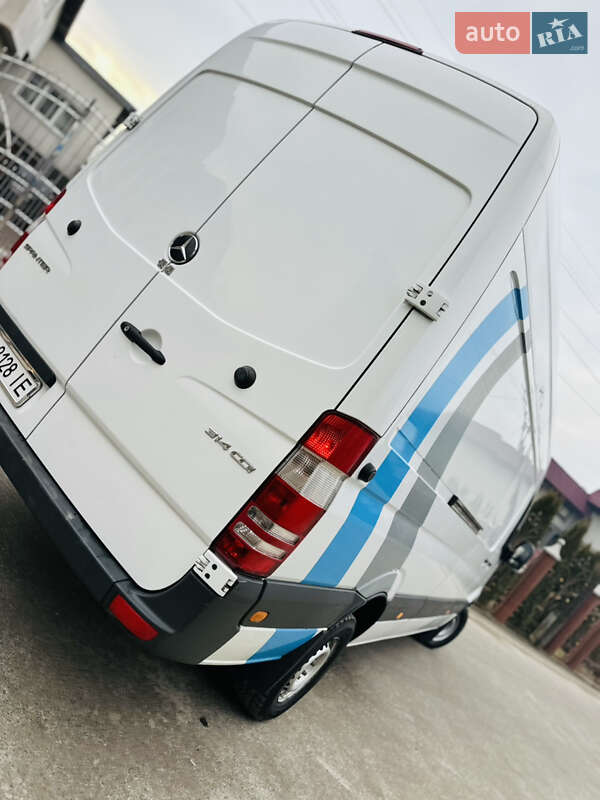 Грузовой фургон Mercedes-Benz Sprinter 2017 в Тячеве