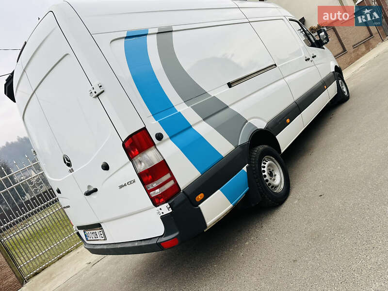 Грузовой фургон Mercedes-Benz Sprinter 2017 в Тячеве