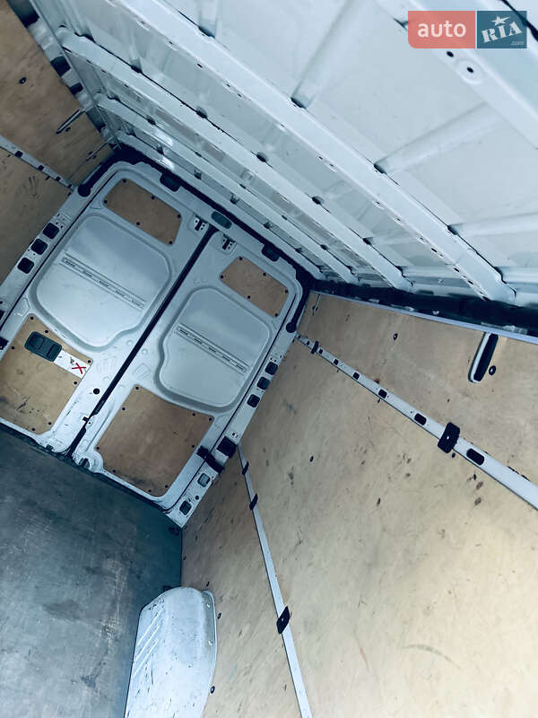 Грузовой фургон Mercedes-Benz Sprinter 2017 в Тячеве