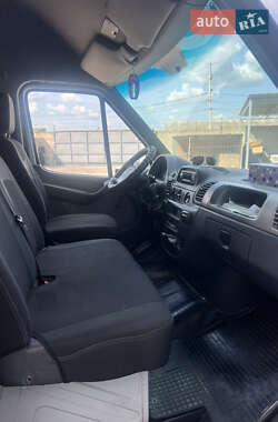 Грузовой фургон Mercedes-Benz Sprinter 2003 в 