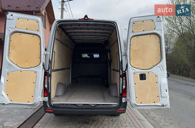 Вантажний фургон Mercedes-Benz Sprinter 2020 в 