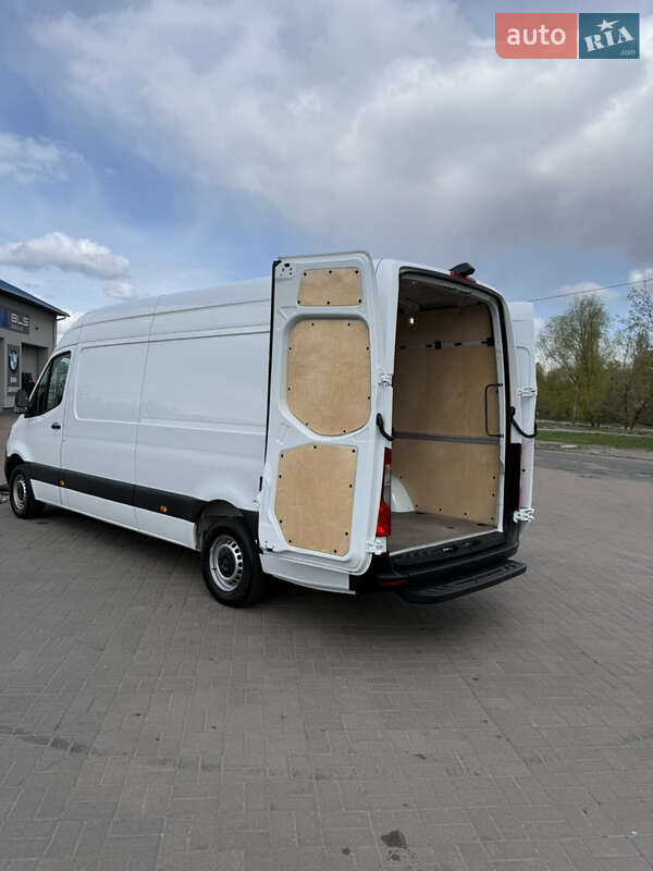 Вантажний фургон Mercedes-Benz Sprinter 2020 в 