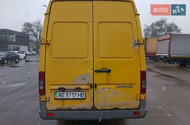 Вантажний фургон Mercedes-Benz Sprinter 2005 в 