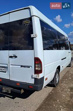 Микроавтобус Mercedes-Benz Sprinter 2004 в 