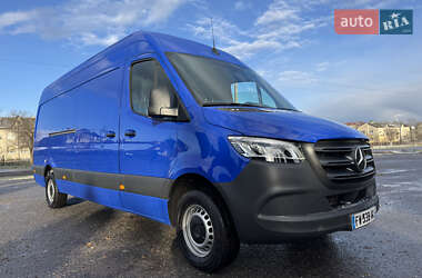 Грузовой фургон Mercedes-Benz Sprinter 2021 в 