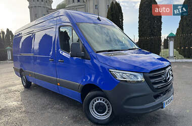 Грузовой фургон Mercedes-Benz Sprinter 2021 в 