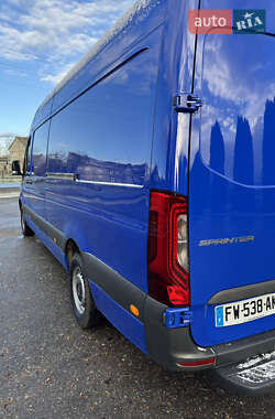 Грузовой фургон Mercedes-Benz Sprinter 2021 в 