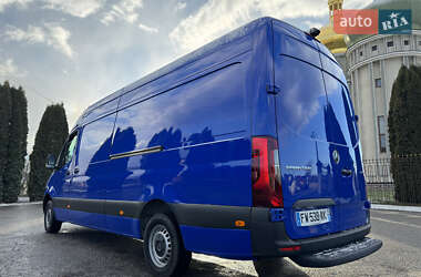 Грузовой фургон Mercedes-Benz Sprinter 2021 в 