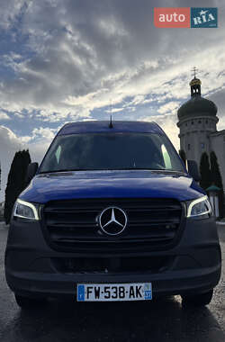 Грузовой фургон Mercedes-Benz Sprinter 2021 в 