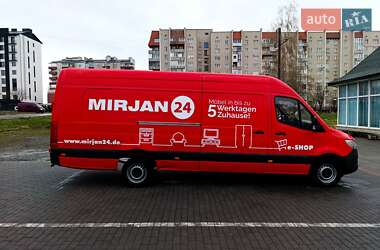 Грузовой фургон Mercedes-Benz Sprinter 2021 в 