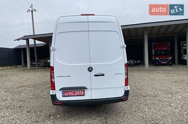 Грузовой фургон Mercedes-Benz Sprinter 2019 в 