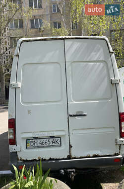 Грузовой фургон Mercedes-Benz Sprinter 2006 в 