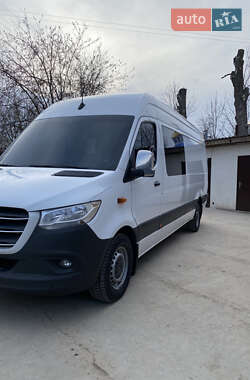 Грузопассажирский фургон Mercedes-Benz Sprinter 2019 в 