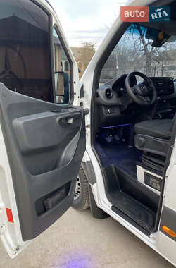 Грузопассажирский фургон Mercedes-Benz Sprinter 2019 в 