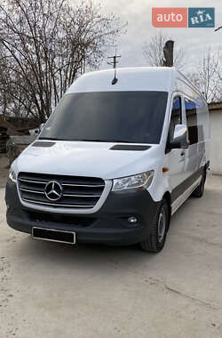 Грузопассажирский фургон Mercedes-Benz Sprinter 2019 в 