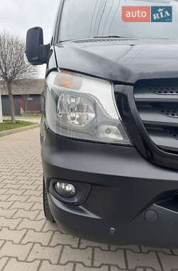 Вантажний фургон Mercedes-Benz Sprinter 2017 в 