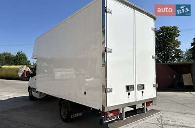 Грузовой фургон Mercedes-Benz Sprinter 2015 в 