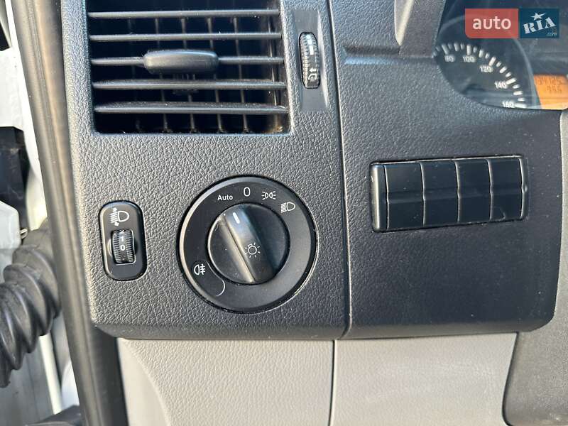 Грузовой фургон Mercedes-Benz Sprinter 2015 в Стрые