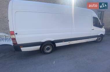 Грузовой фургон Mercedes-Benz Sprinter 2012 в 