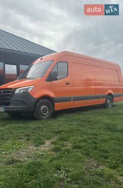 Грузовой фургон Mercedes-Benz Sprinter 2021 в 