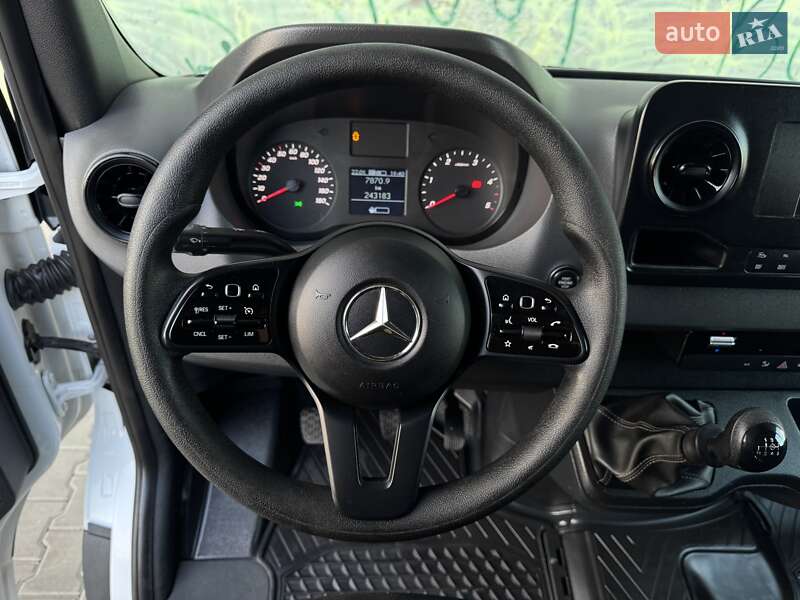 Вантажний фургон Mercedes-Benz Sprinter 2018 в Тернополі