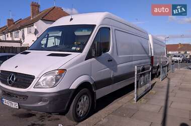 Грузовой фургон Mercedes-Benz Sprinter 2011 в 