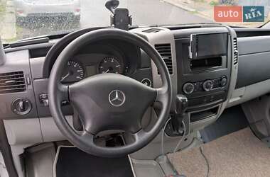 Грузовой фургон Mercedes-Benz Sprinter 2011 в 