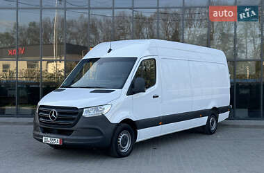 Грузовой фургон Mercedes-Benz Sprinter 2021 в 