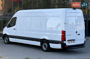 Грузовой фургон Mercedes-Benz Sprinter 2021 в 