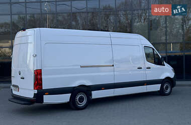 Грузовой фургон Mercedes-Benz Sprinter 2021 в 