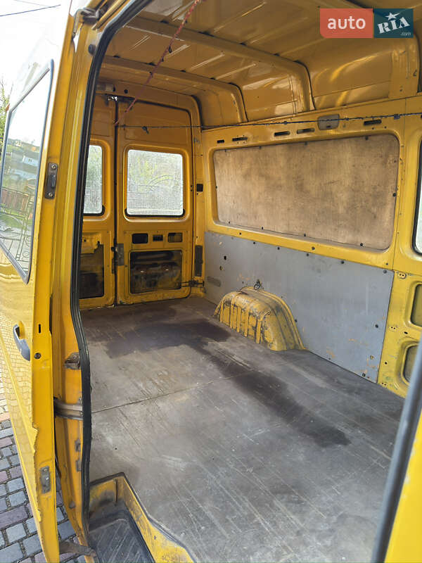 Вантажопасажирський фургон Mercedes-Benz Sprinter 2005 в Тернополі