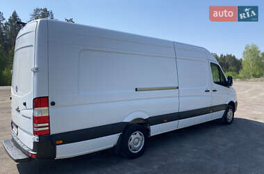 Грузовой фургон Mercedes-Benz Sprinter 2016 в 